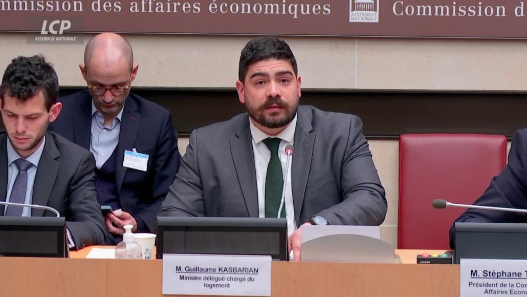 Logement social Guillaume Kasbarian dément toute volonté de